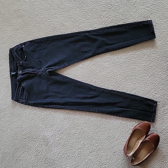 Skinny Black Jeans Forever 2️⃣1️⃣ - Picture 1 of 5
